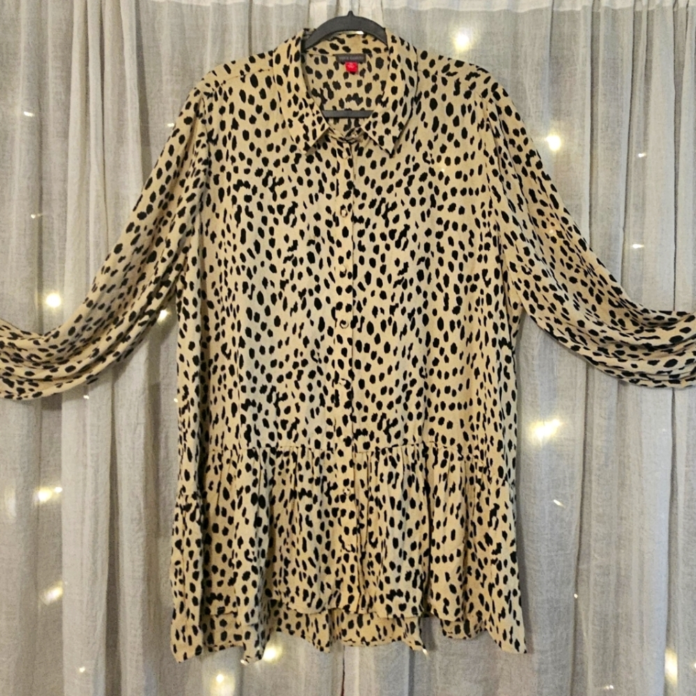 Vince Camuto Tan Leopard Print Blouse 2x